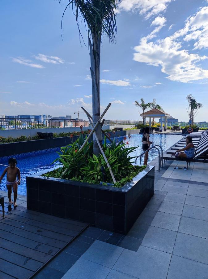 Schoenes Apartment Mit Pool-Nutzung Manila Eksteriør bilde