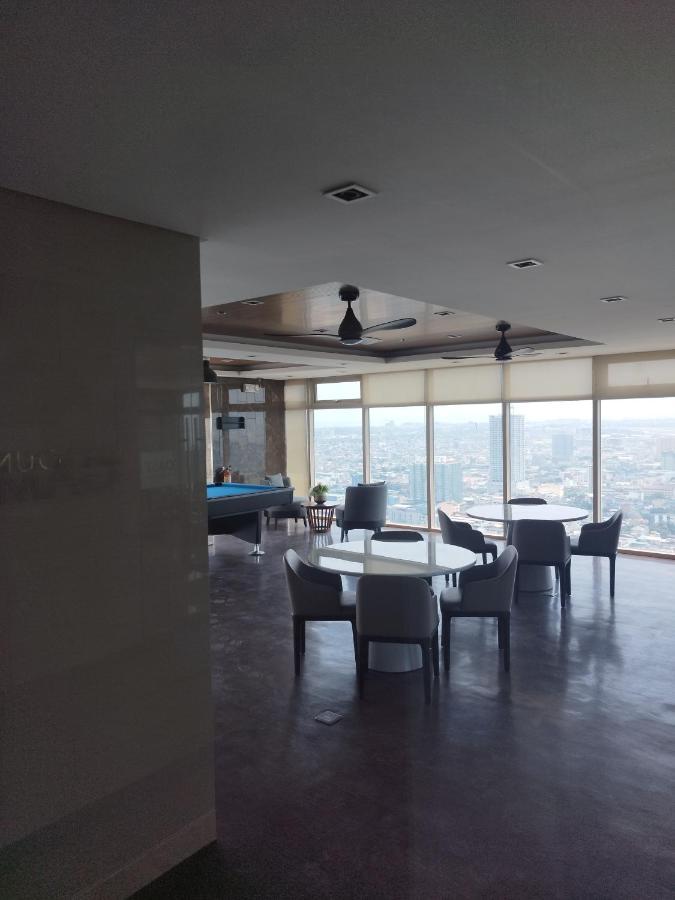 Schoenes Apartment Mit Pool-Nutzung Manila Eksteriør bilde